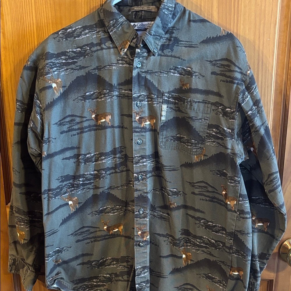 Cabela's Forest Green Wildlife Print Shirt